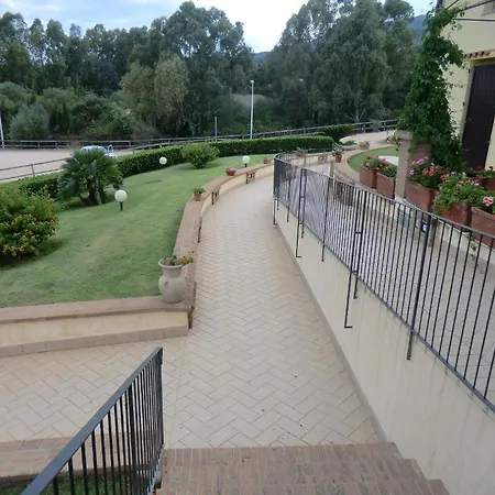 Отель Agrihotel Morada 3*