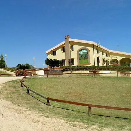 Agrihotel Morada Отель Вилла-Сан-Пьетро